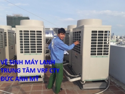 Ve-sinh-may-lanh-trung-tam-VRF- Toshiba